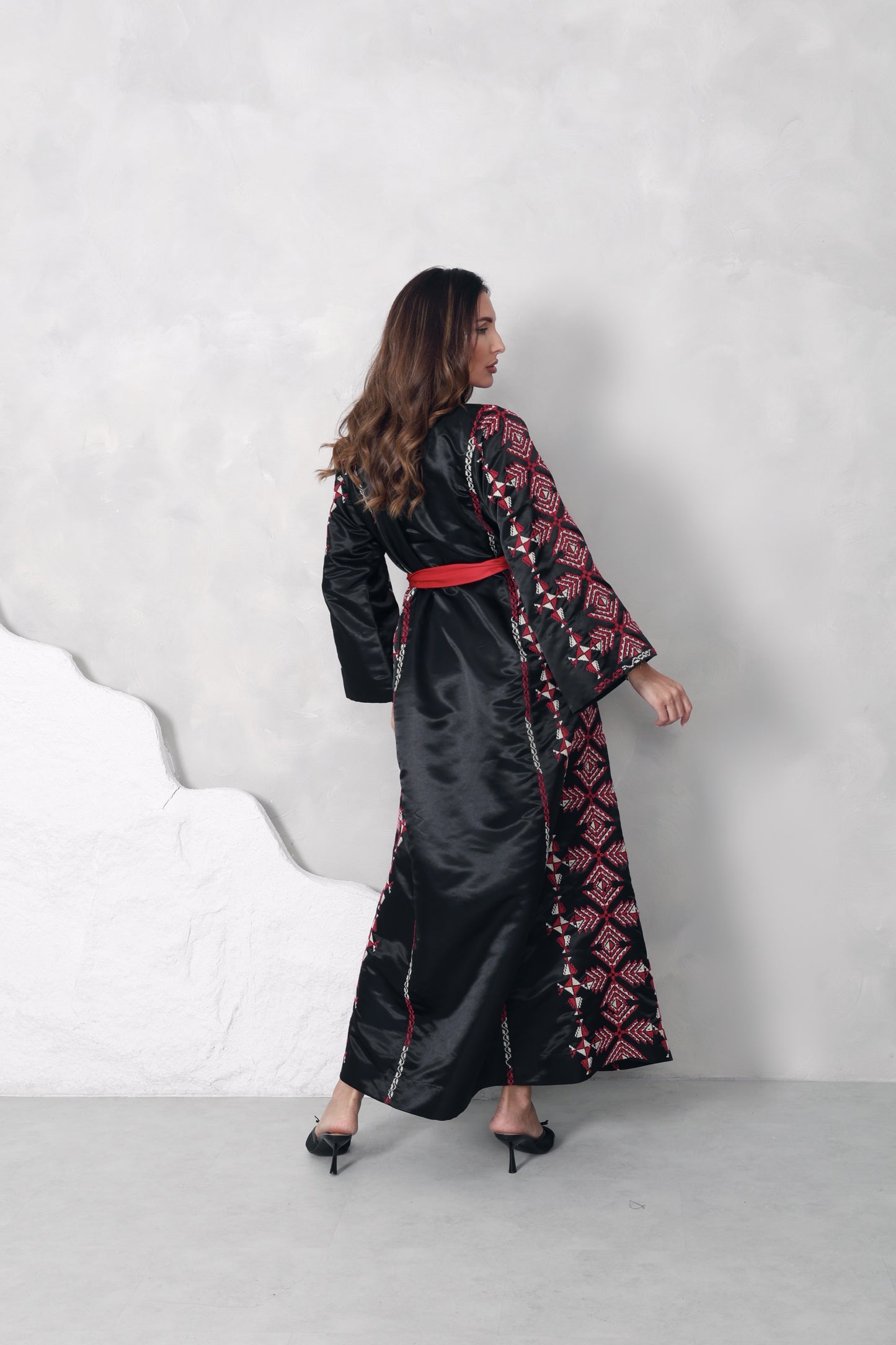 Black & Red Hand Embroidered Thobe