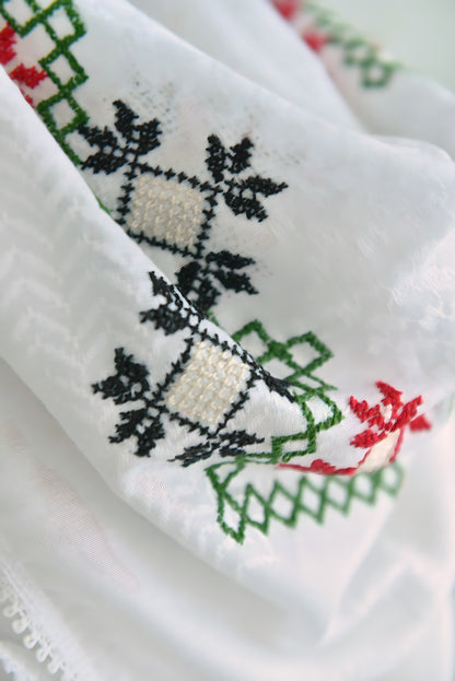 White Hand Embroidered Kuffiya